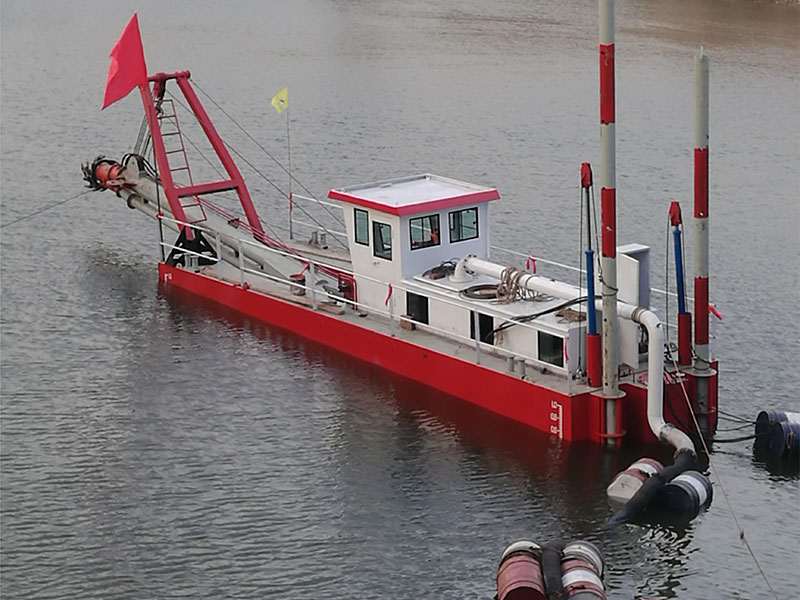 8寸泵广西锰矿尾矿库绞吸船